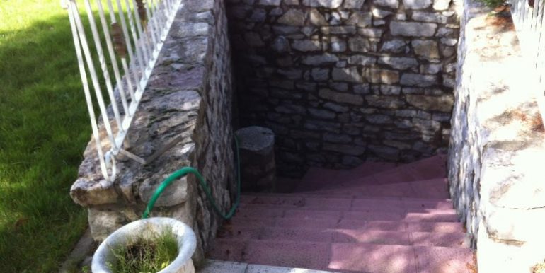 Acceso bodega