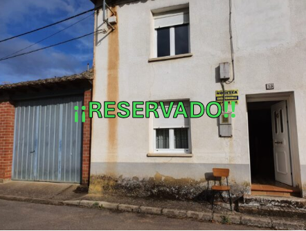 CASA EN CANALEJAS