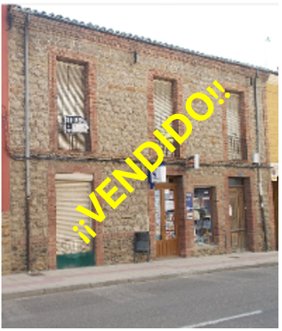 BONITA CASA TRADICIONAL EN EL CENTRO DE CISTIERNA