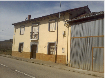 Casa y finca rustica en la Riba (Cebanico)