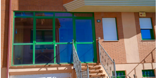 CHALET ADOSADO EN LEON