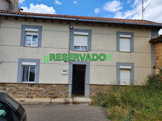 CASA EN LA VEGA DE ALMANZA