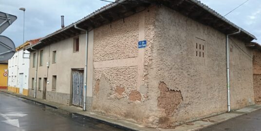Casa de Pueblo en Onzonilla (León)