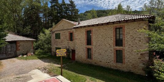 Casa de pueblo en Crémenes