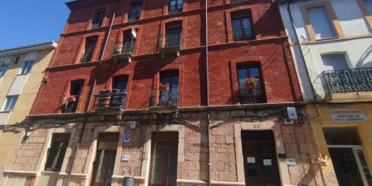 Piso en el centro de Cistierna