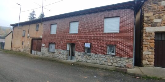 Casa en Palacio de Valdellorma