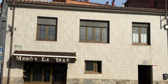 Mesón “La Braña” + vivienda reformada en venta en Cistierna (León)