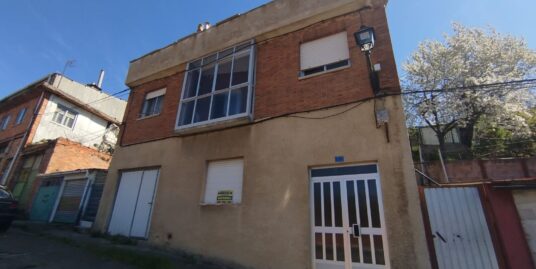 Casa de dos alturas en Cistierna